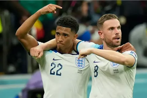 رغم عدم تواجده منذ عام.. سكاي تكشف سر استدعاء هندرسون لمنتخب إنجلترا